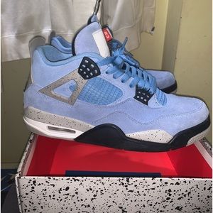 *GONE* Jordan 4 University Blue University Blue/Tech Grey-White-Blk CT8527-400